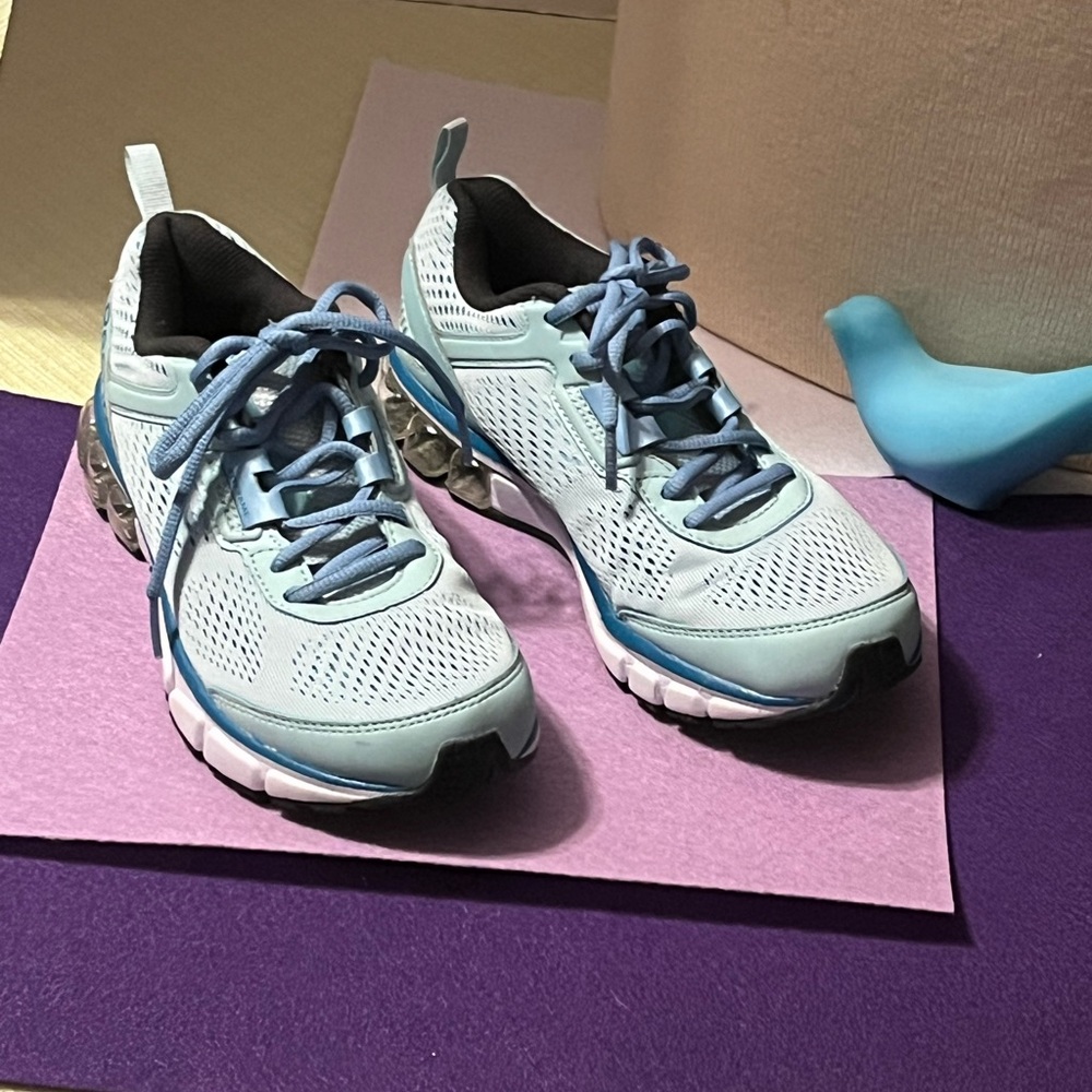 Reebok Running Fit Frame Tennis Shoes. Size 6 1/2. Light Teal w/Dark Teal Trim.
